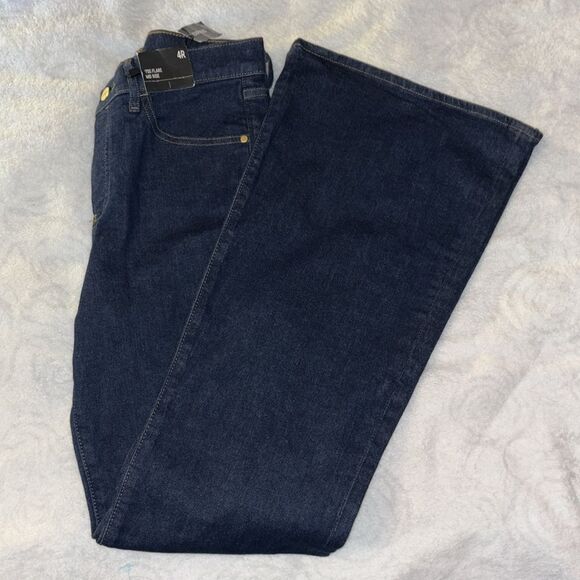 NWT Express 70’s mid rise Flare jeans. Sz 4. - Picture 5 of 11